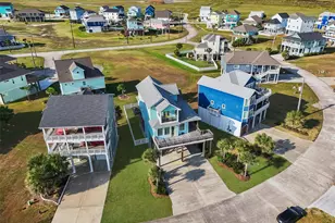 25102 Sausalito Dr, Galveston, TX 77554 - Photo 2