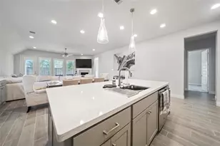 100 Wake Valley Ct, Conroe, TX 77304 - Photo 4