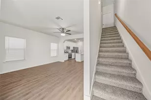 706 W Dallas, Conroe, TX 77301 - Photo 6