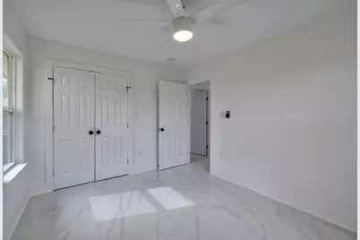 8709 Tarbell Road, Houston, TX 77034 - Photo 14