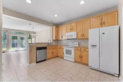 97 E Greenhill Terrace Place, The Woodlands, TX 77382 - Photo 12