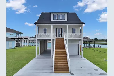 1060 Waterways Drive, Crystal Beach, TX 77650 - Photo 2