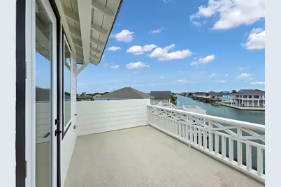 1060 Waterways Drive, Crystal Beach, TX 77650 - Photo 44