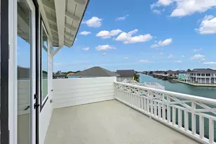 1060 Waterways Dr, Crystal Beach, TX 77650 - Photo 44