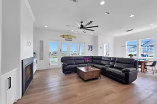 1060 Waterways Dr, Crystal Beach, TX 77650 - Photo 22