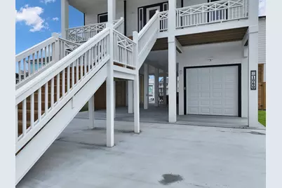 1060 Waterways Drive, Crystal Beach, TX 77650 - Photo 6