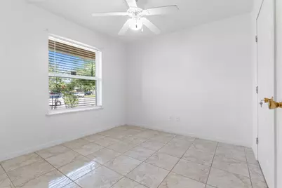 8526 Vista Oaks Manor, Houston, TX 77028 - Photo 6