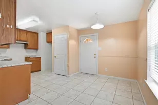 8526 Vista Oaks Manor, Houston, TX 77028 - Photo 18