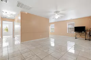 8526 Vista Oaks Manor, Houston, TX 77028 - Photo 16