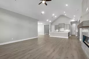 2627 Crown Rdg Dr, Missouri City, TX 77459 - Photo 10