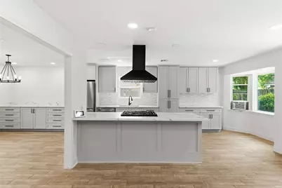 9739 Philmont Drive, Houston, TX 77080 - Photo 2