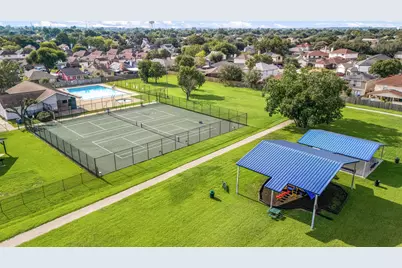 1346 Castle Glen Drive, Houston, TX 77015 - Photo 34