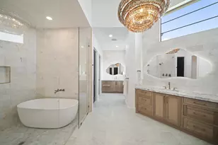 4610 Sunset Cir, Sugar Land, TX 77479 - Photo 4