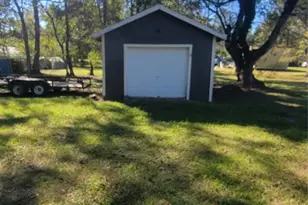 2960 Call St, Vidor, TX 77662 - Photo 4