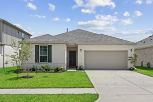 338 Paso Fino Dr, Alvin, TX 77511 - Photo 2