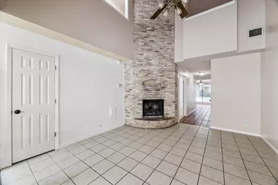 17164 Beaver Springs Drive N, Houston, TX 77090 - Photo 2