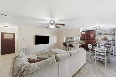 2407 Daffodil Street, Highlands, TX 77562 - Photo 12