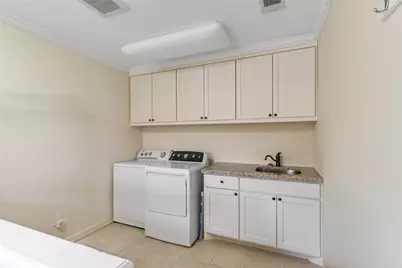 2337 Sheridan Street, Houston, TX 77030 - Photo 28