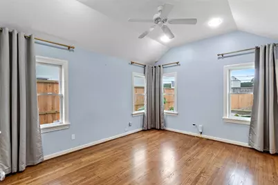 2337 Sheridan Street, Houston, TX 77030 - Photo 20