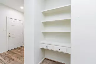 2626 Holly Hall St, Houston, TX 77054 - Photo 6