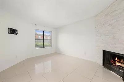 3813 Landmark Drive, Missouri City, TX 77459 - Photo 10