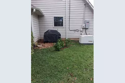 913 Cherry Hills Drive, Huntsville, TX 77340 - Photo 2