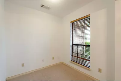 913 Cherry Hills Drive, Huntsville, TX 77340 - Photo 6