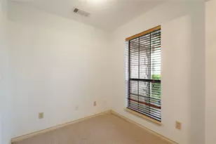 913 Cherry Hills Dr, Huntsville, TX 77340 - Photo 6