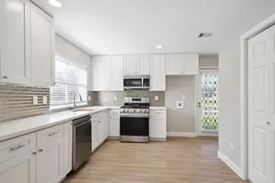 1127 Cascade Creek Dr, Katy, TX 77450 - Photo 2