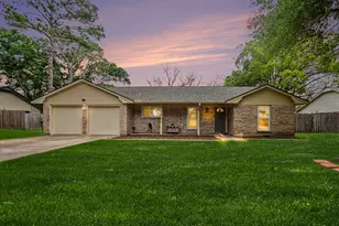 114 E Wildwinn Dr, Alvin, TX 77511 - Photo 4