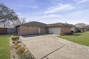 15815 Amapola Dr, Houston, TX 77083 - Photo 2