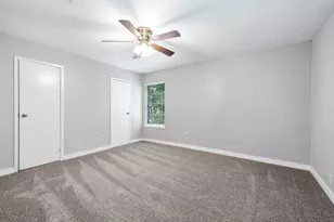 4620 W Orange St, Pearland, TX 77581 - Photo 14