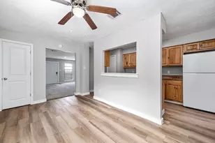 4620 W Orange St, Pearland, TX 77581 - Photo 6