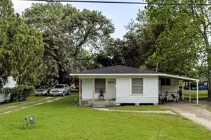 7002 Finch St, Houston, TX 77028 - Photo 1