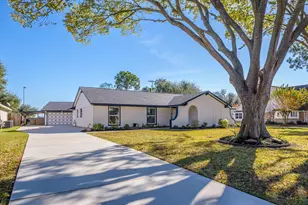 2813 Dow Cir, Deer Park, TX 77536 - Photo 2