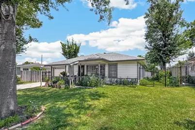 2926 Robertson Street, Houston, TX 77009 - Photo 2