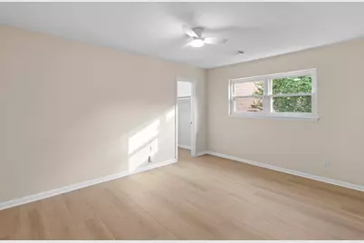 9610 Meadowglen Lane, Houston, TX 77063 - Photo 34