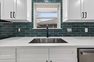 6026 Ridgeway Dr, Houston, TX 77033 - Photo 12