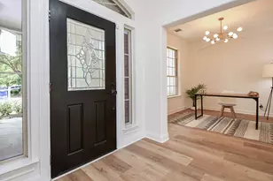 18 Hadlock Pl, The Woodlands, TX 77389 - Photo 4
