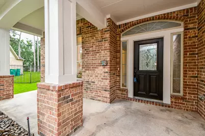 18 Hadlock Pl, The Woodlands, TX 77389 - Photo 2