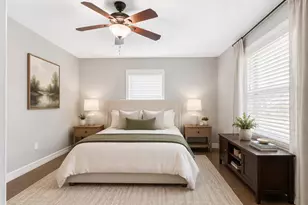 11914 Meadowfair St, Houston, TX 77076 - Photo 8