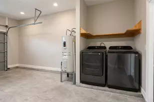 384 Wilcrest Dr, Houston, TX 77042 - Photo 18