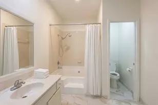 384 Wilcrest Dr, Houston, TX 77042 - Photo 14