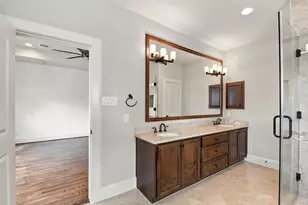 1108 Peveto St, Houston, TX 77019 - Photo 32