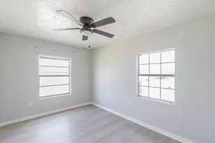 126 W 6th St, Freeport, TX 77541 - Photo 14