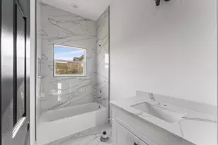 1110 Longleaf Pne St, Huffman, TX 77336 - Photo 12