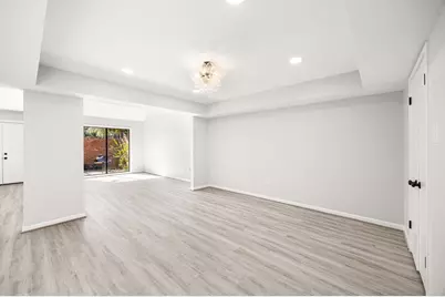 15686 Barkers Landing Road, Houston, TX 77079 - Photo 10