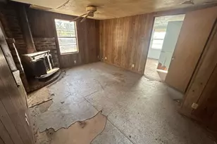710 E Walnut St, Nocona, TX 76255 - Photo 2