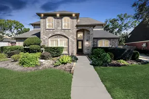 2313 Prestwick Dr, League City, TX 77573 - Photo 2