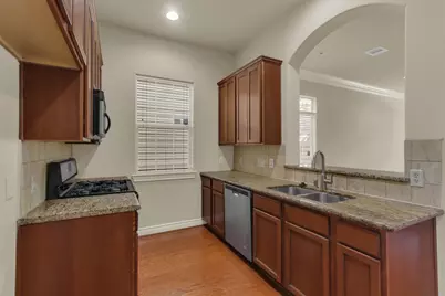 9006 Lakes At 610 Drive, Houston, TX 77054 - Photo 10
